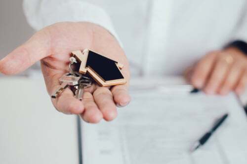 sleutelbos met een woning uit middelburg