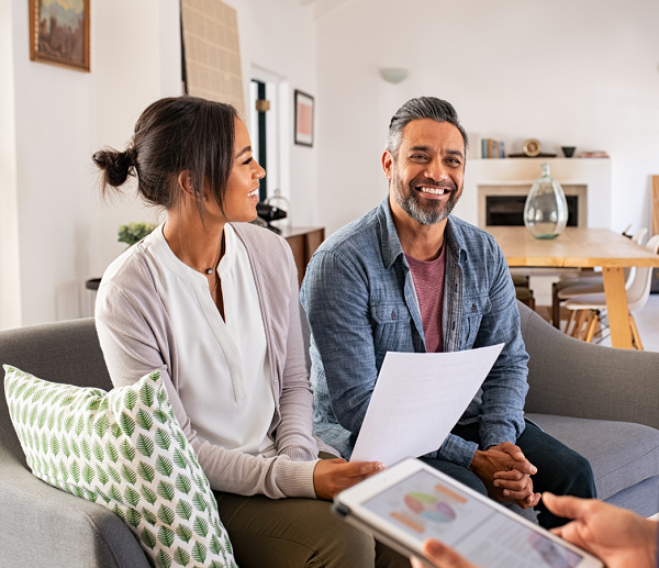 hypotheekadvies-aan-een-blij-stel-1